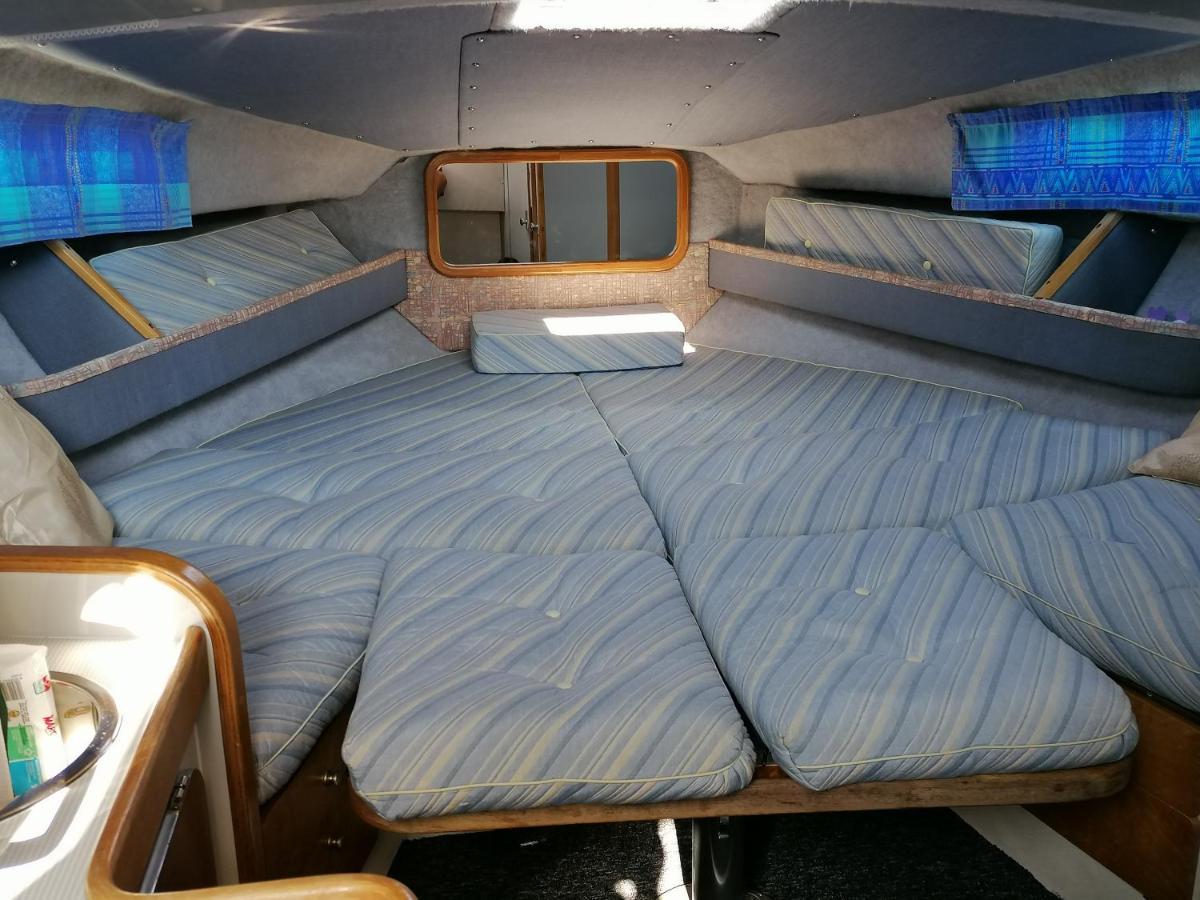 Sejour Insolite Sur Un Yacht. Bateau Hotel A Quai. La Rochelle  Exterior foto