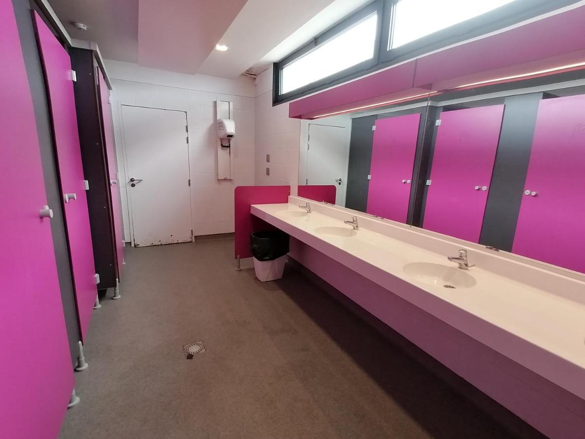 Sejour Insolite Sur Un Yacht. Bateau Hotel A Quai. La Rochelle  Exterior foto