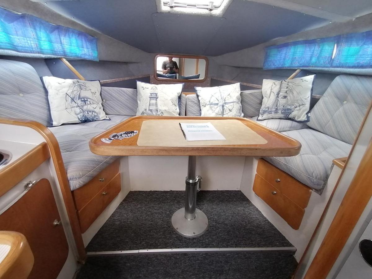 Sejour Insolite Sur Un Yacht. Bateau Hotel A Quai. La Rochelle  Exterior foto