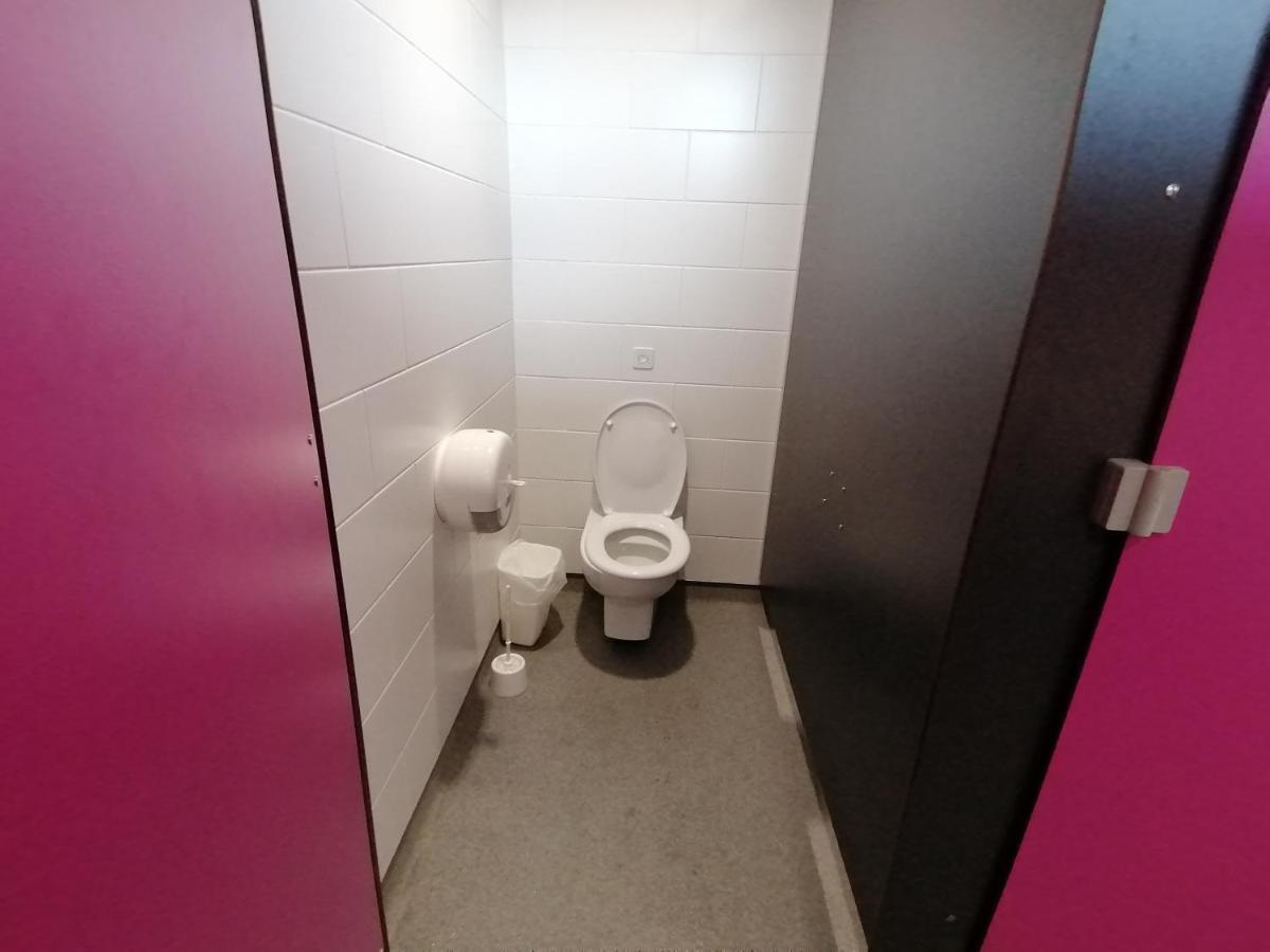 Sejour Insolite Sur Un Yacht. Bateau Hotel A Quai. La Rochelle  Exterior foto