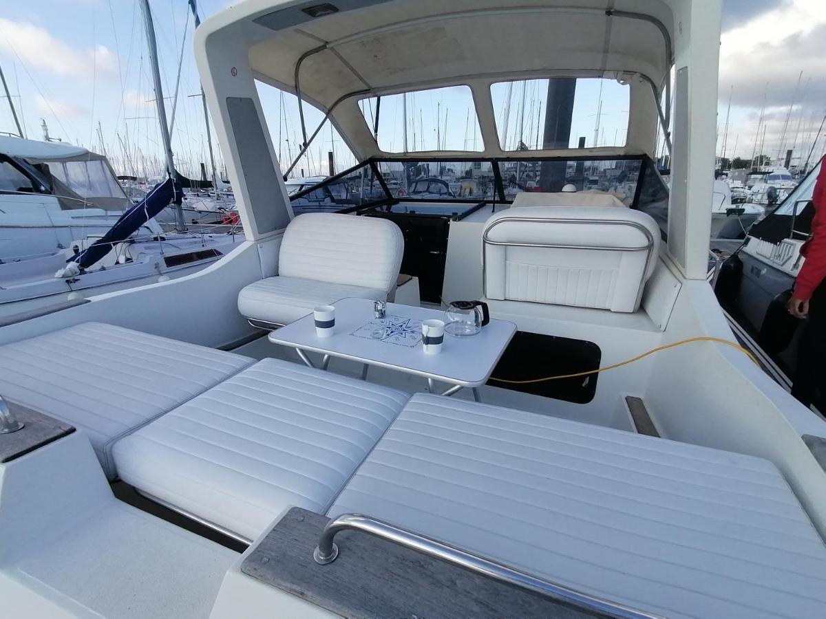 Sejour Insolite Sur Un Yacht. Bateau Hotel A Quai. La Rochelle  Exterior foto